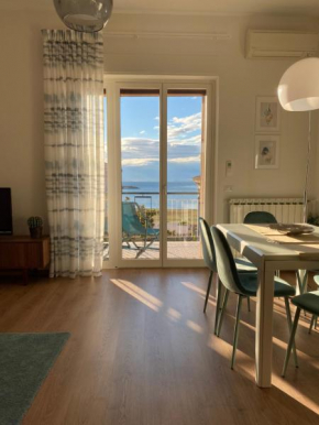 Aquamarine Apartment
